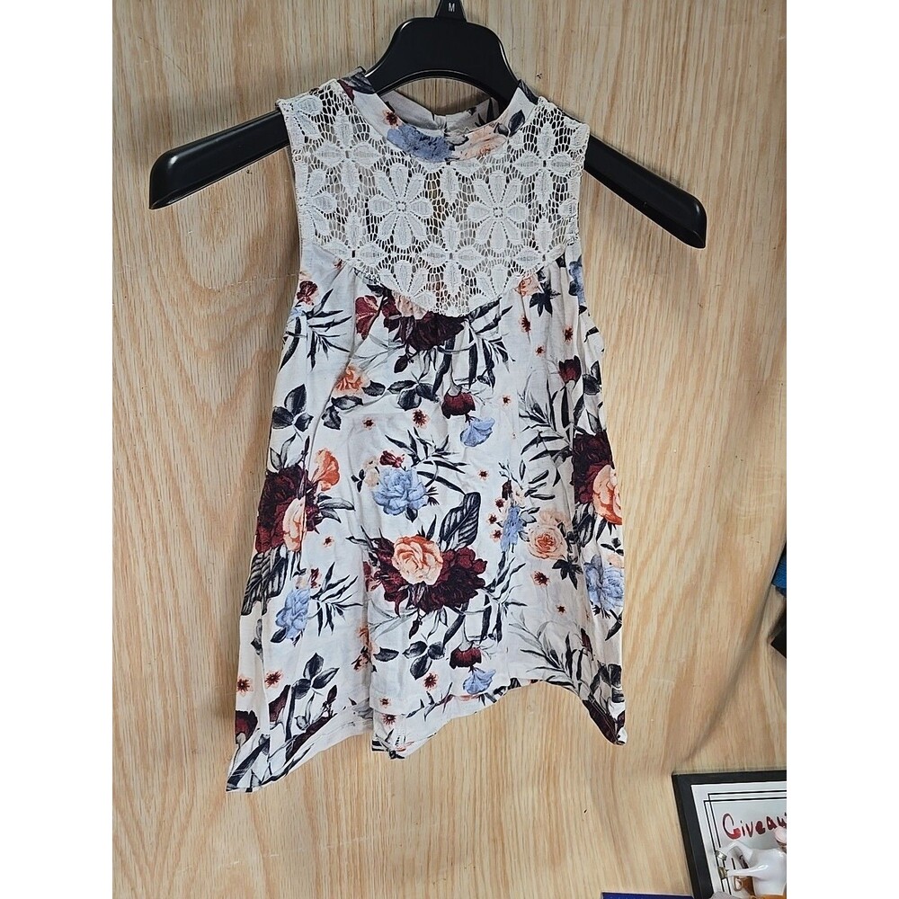 WILDFLOWER FLORAL LACE MEDIUM Sleeveless Blouse Women's